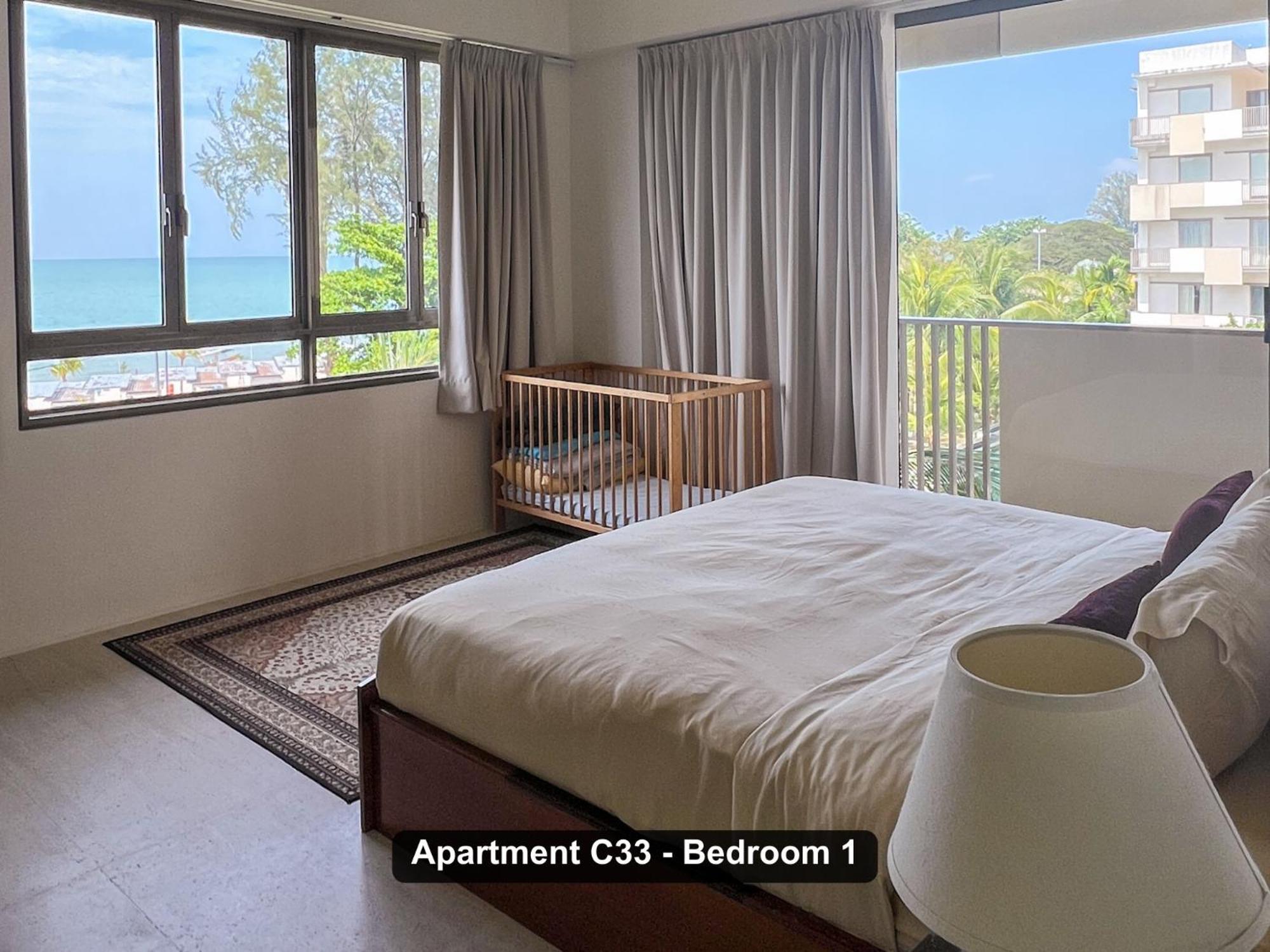 By The Sea- Pool And Sea View Apartamento Batu Ferringhi Exterior foto