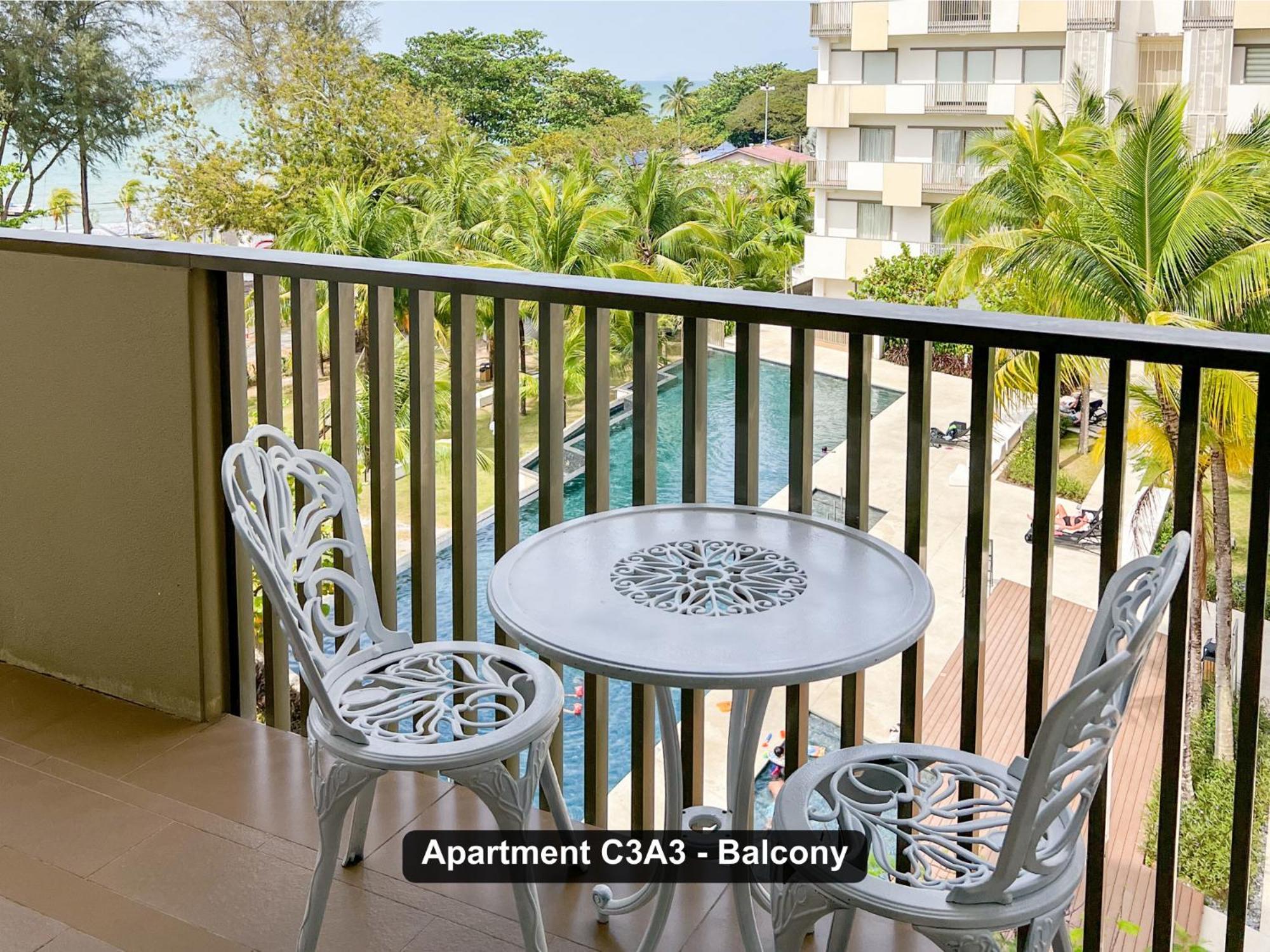 By The Sea- Pool And Sea View Apartamento Batu Ferringhi Exterior foto